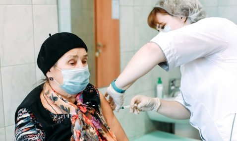 Каширянам предлагают одновременно вакцинироваться от ковида и от гриппа