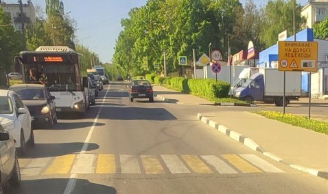 Пробка на несколько сотен метров растянулась из-за аварии в Кашире-2