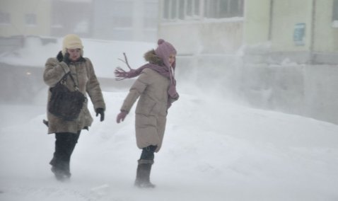 В ближайшие часы ожидаются метель и ветер до 18 м/с