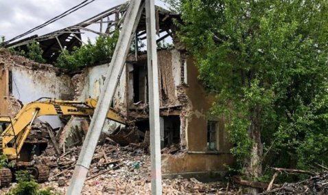 Почти миллион рублей потратят на снос двух аварийных домов в городском округе Кашира