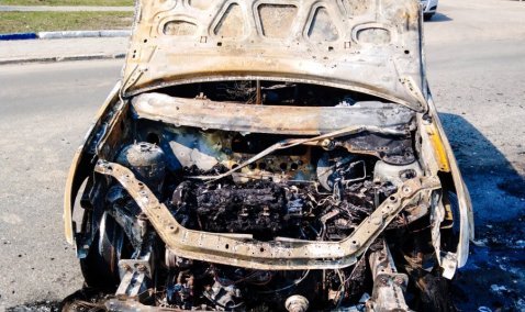 Названа причина пожаров, в результате которых в Кашире за четыре дня пострадали 7 автомобилей