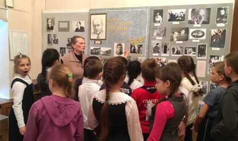 Тематическая выставка в честь Бориса Щукина открылась в краеведческом музее