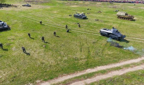 Танки, орудия и неудавшаяся попытка прорыва – как прошла реконструкция боя в Белопесоцком