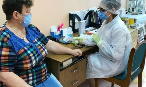 Почти две тысячи каширских педагогов пройдут вакцинацию против гриппа перед 1 сентября