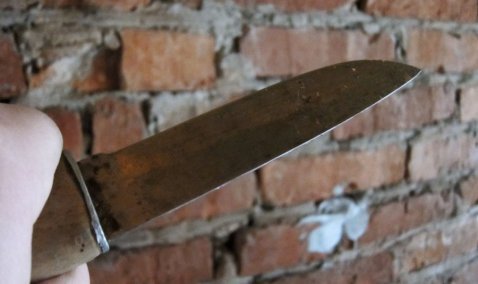 Поножовщина в Растовцах: женщина ранила собутыльника