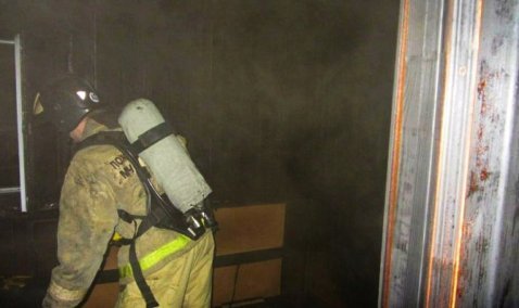 Мужчина погиб при пожаре в квартире в деревне Кокино