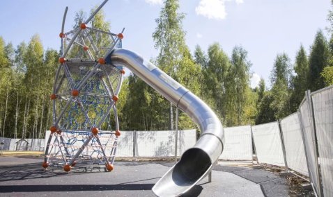 Новый детский комплекс появился в лесопарке на Гвардейской в Кашире