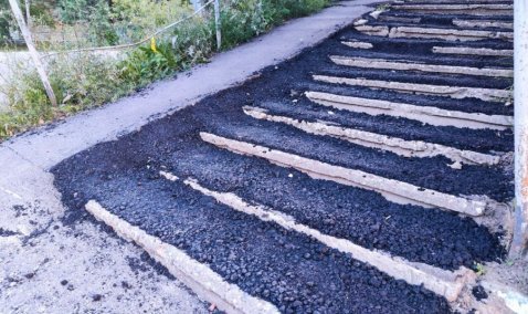 «Феноменальный ремонт»: жители шокированы обновлением ступеней в Кашире-2