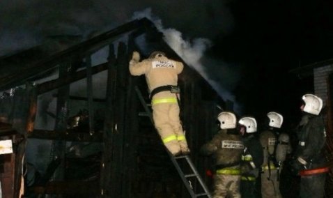 В последний день года на станции Кашира сгорела хозпостройка