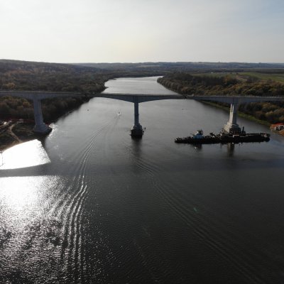 Демонтаж старого моста через Оку