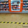 Разметка на полу, барьеры, маски и перчатки – как магазины в Кашире защищаются от вируса
