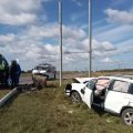 Под Каширой иномарка влетела в столб: пассажира госпитализировали с переломом