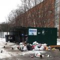 Жильцы домов по улице Садовой хотят установить камеру наблюдения, чтобы следить за чистотой контейнерной площадки