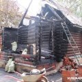 Десять пожарных минувшей ночью тушили баню в деревне Корыстово