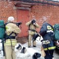 Каширские пожарные провели тренировку по работе в непригодной для дыхания среде