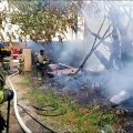В поселке Зендиково ликвидировали пожар в хозпостройке