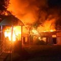 Сараи горели ночью в Новых домах в Кашире-1