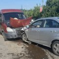 Лобовое столкновение на Клубной: спасатели деблокировали женщину из авто