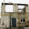 Два дома и хозпостройка сгорели при пожаре в деревне Колтово