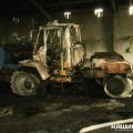 Трактор и бытовка сгорели минувшей ночью в деревне Ледово
