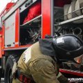 Неизвестные устроили пожар, подпалив двери квартиры в Кашире-1