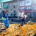 В Кашире начали проводить дезинфекцию детских площадок