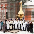В Кашире освятили купол и крест Никитского храма