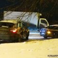 Маневр не удался: автомобиль Infiniti попал под грузовик на улице Стрелецкой