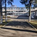 Родители в Зендикове хотят сохранить учителя начальных классов. Что происходит в школе?