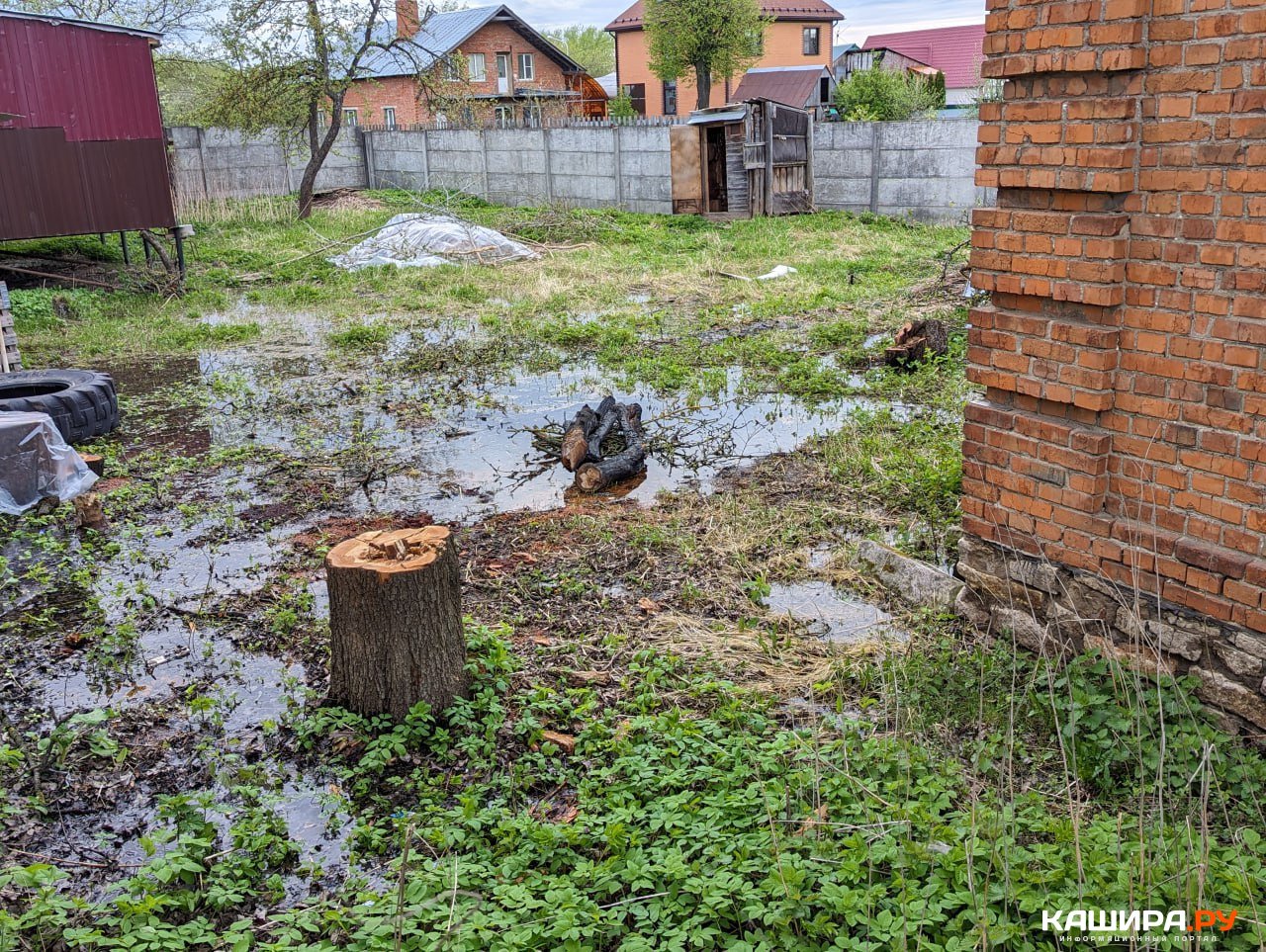 В Кашире на улице Коммунистической из-за аварии на сетях происходит  затопление участков » Информационный портал г. Кашира