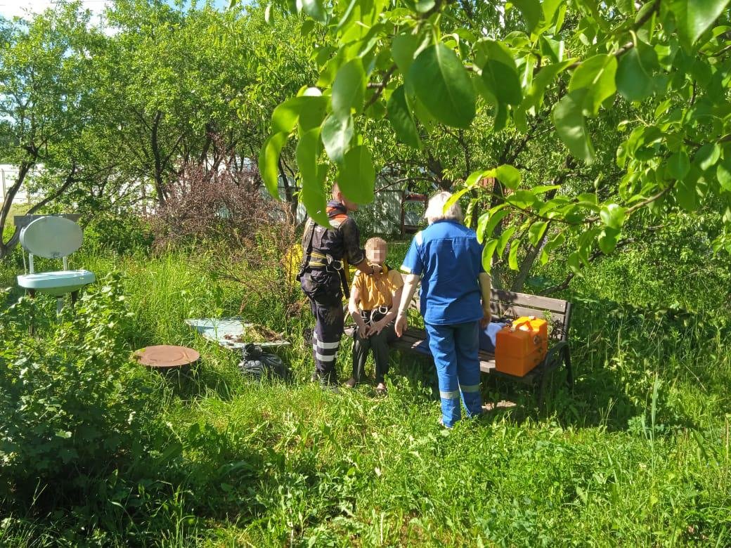 Провалившихся в колодец пенсионерку с собакой спасли в деревне под Каширой  | 05.06.2024 | Кашира - БезФормата